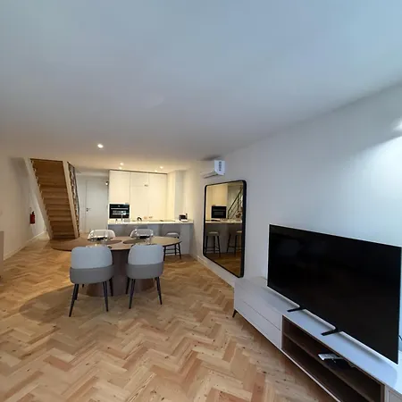 Luxury Duplex With Terrace By Perpetual Relax براغا